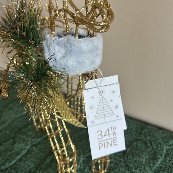 Beautiful 34th & Pine Gold Glitter Reindeer Shimmer NEW - Picture 7 of 11